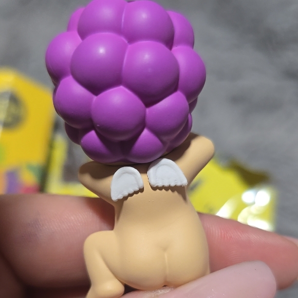 Sonny Angel Grape Hipper 100% Authentic - Picture 7 of 12